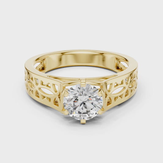 Solitaire with filigree metalwork